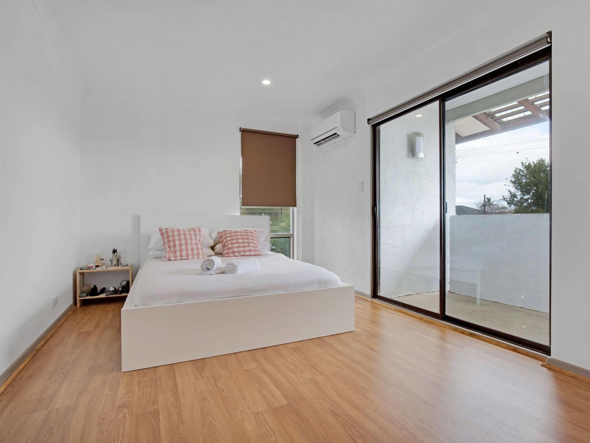 Adelaide Holiday Homes Exterior photo